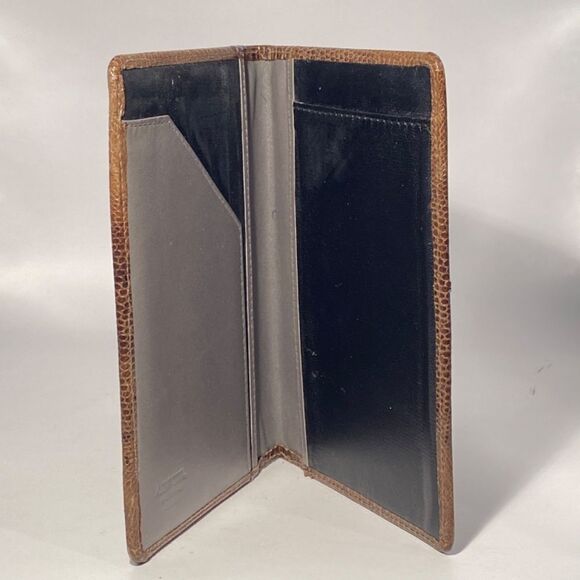 1361 Arpiel  Vintage Embossed Leather Tan Checkbook Holder New - Picture 3 of 11